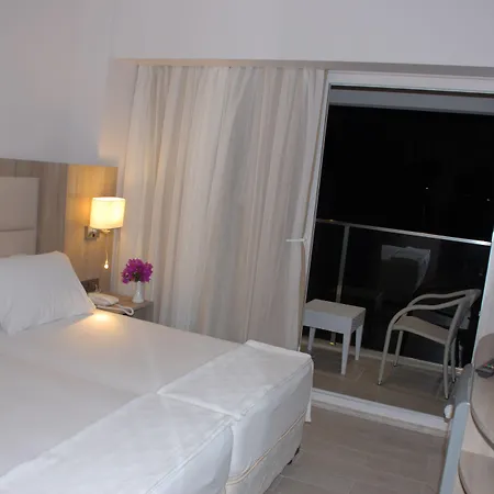 بيجونفيل بيتش - للكبار فقط 3* مرمريس